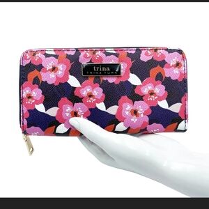 NWT and NIB!  Trina Turk large zip around wallet (msrp $78) in gift box!